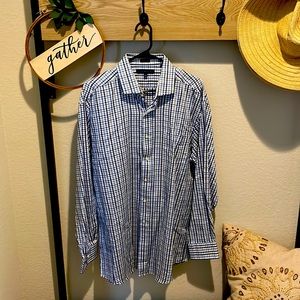 Tommy Hilfiger 16-1/2 34-35 Button Down Long Sleeve Dress Shirt Blue Pattern
